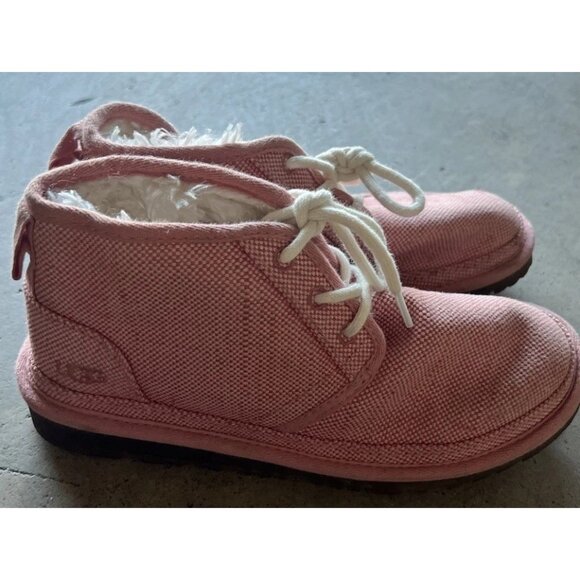 UGG WOMEN’S 1119597 Neumal boots Lace Red White Women’s Sz 7 Boots Booties - Picture 3 of 13